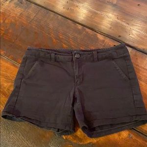 American Eagle midi shorts size 6!